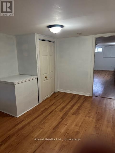 












38 KAWARTHA AVENUE

,
Oshawa (Lakeview),




Ontario
L1H3Y8

