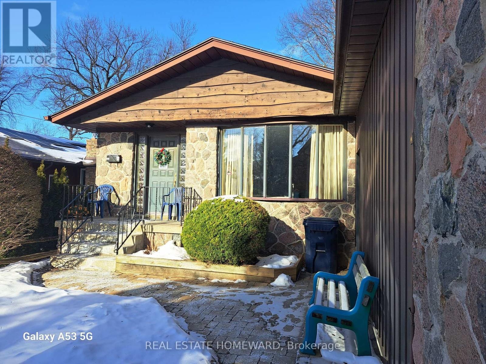 












272 TAYLOR ROAD

,
Toronto (Rouge),




Ontario
M1C2R6

