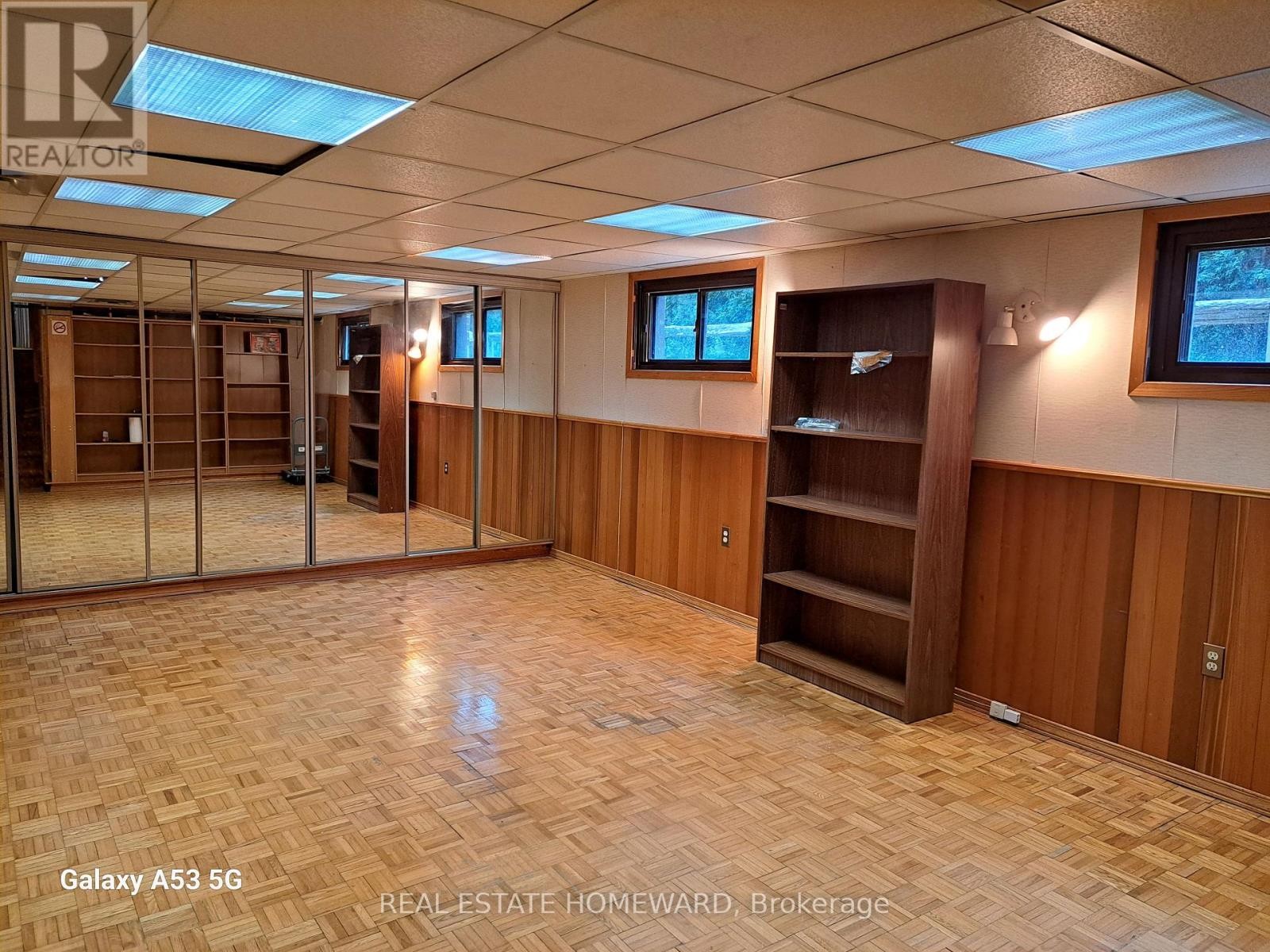 












272 TAYLOR ROAD

,
Toronto (Rouge),




Ontario
M1C2R6

