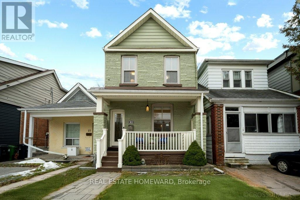 












21 QUEENSDALE AVENUE

,
Toronto (Danforth Village-East York),




Ontario
M4J1Y1

