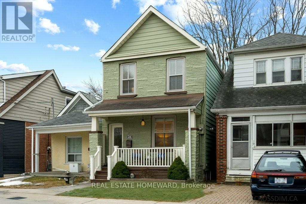 












21 QUEENSDALE AVENUE

,
Toronto (Danforth Village-East York),




Ontario
M4J1Y1

