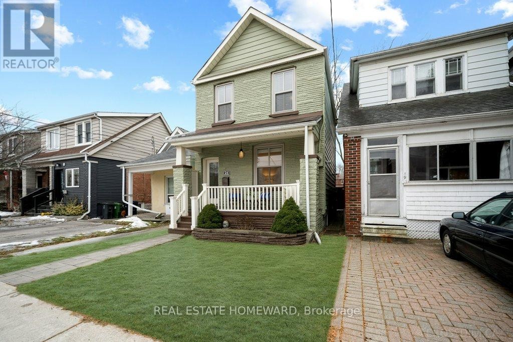 












21 QUEENSDALE AVENUE

,
Toronto (Danforth Village-East York),




Ontario
M4J1Y1

