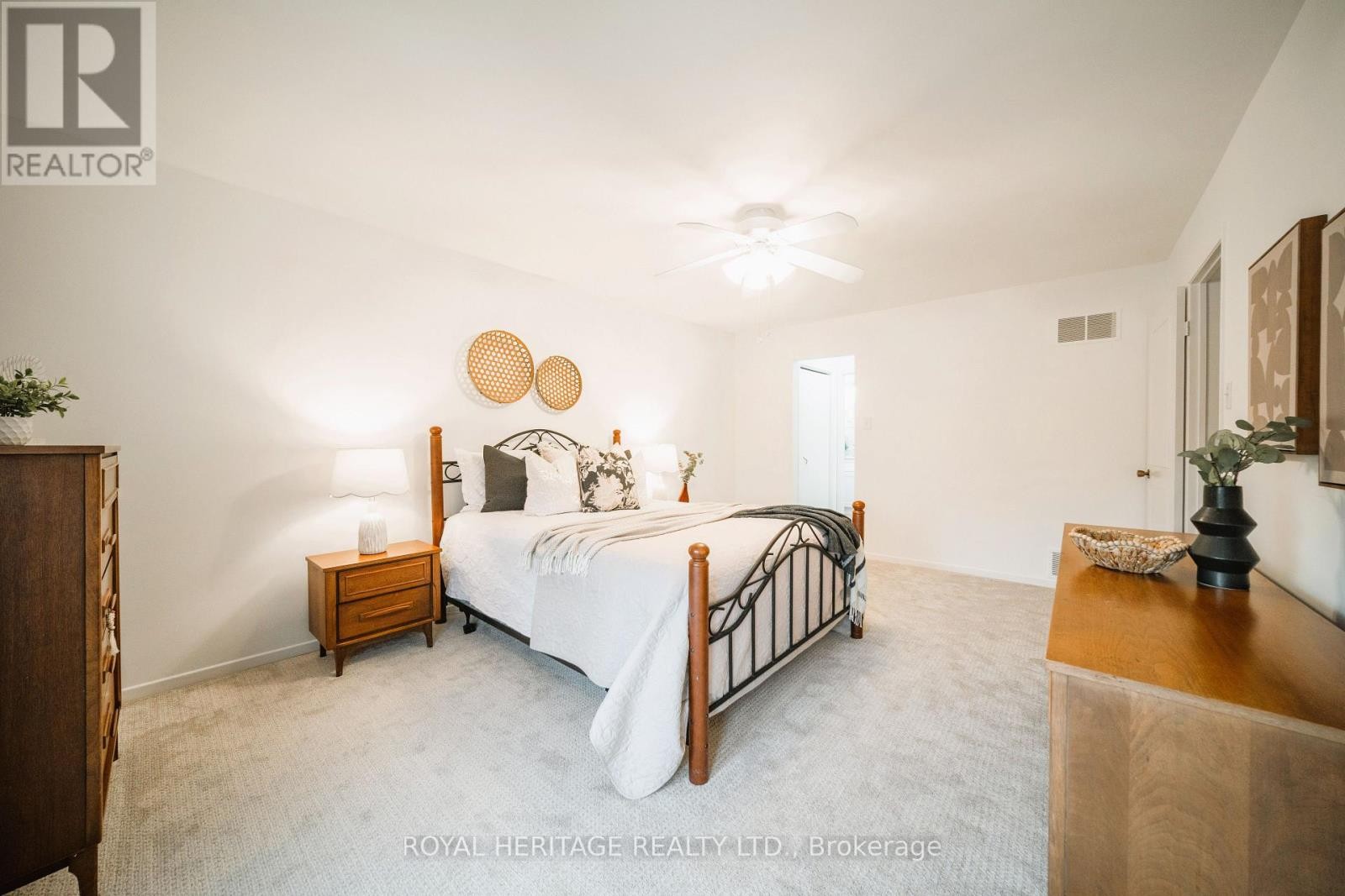 












110 ACHESON BOULEVARD

,
Toronto (Centennial Scarborough),




Ontario
M1C3E6

