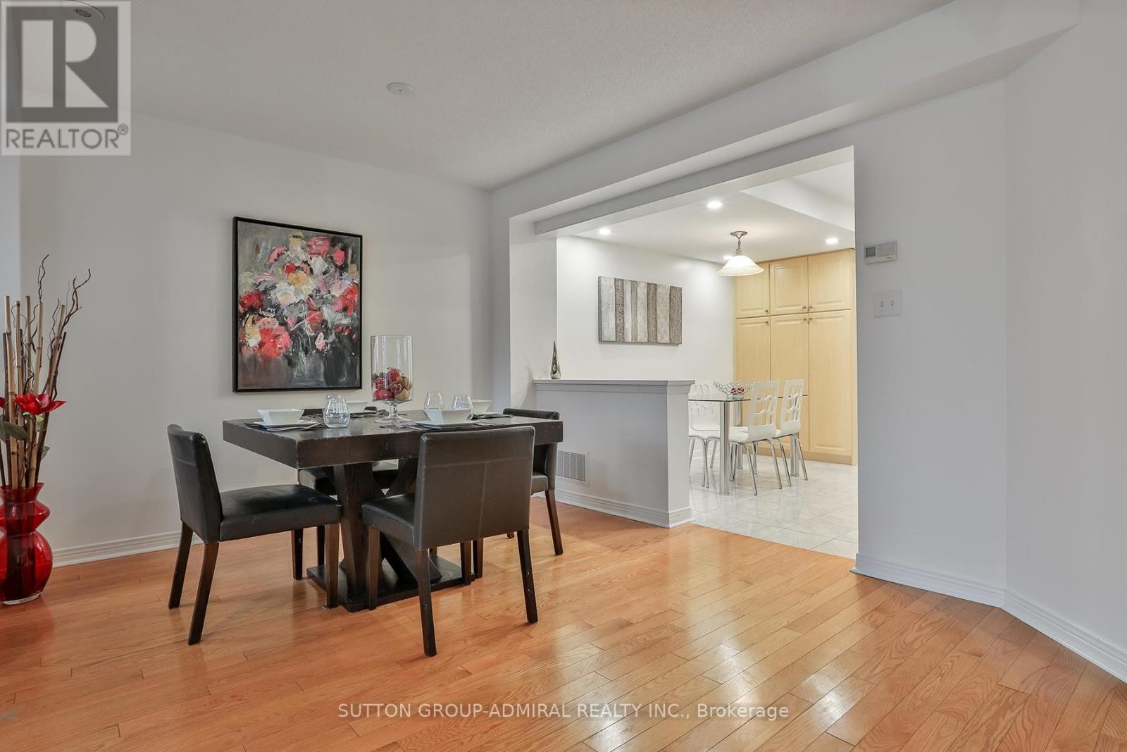 












13 PILKINGTON DRIVE

,
Toronto (Clairlea-Birchmount),




Ontario
M1L0B7

