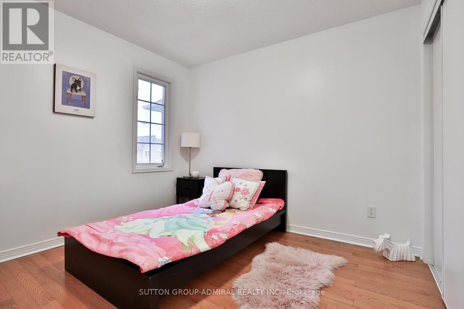 












13 PILKINGTON DRIVE

,
Toronto (Clairlea-Birchmount),




Ontario
M1L0B7

