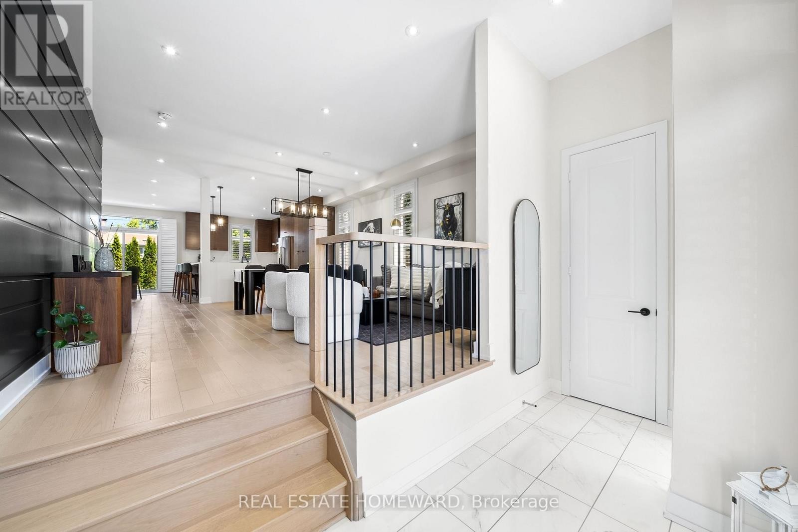 












1344 GULL CROSSING

,
Pickering (Bay Ridges),




Ontario
L1W0B7

