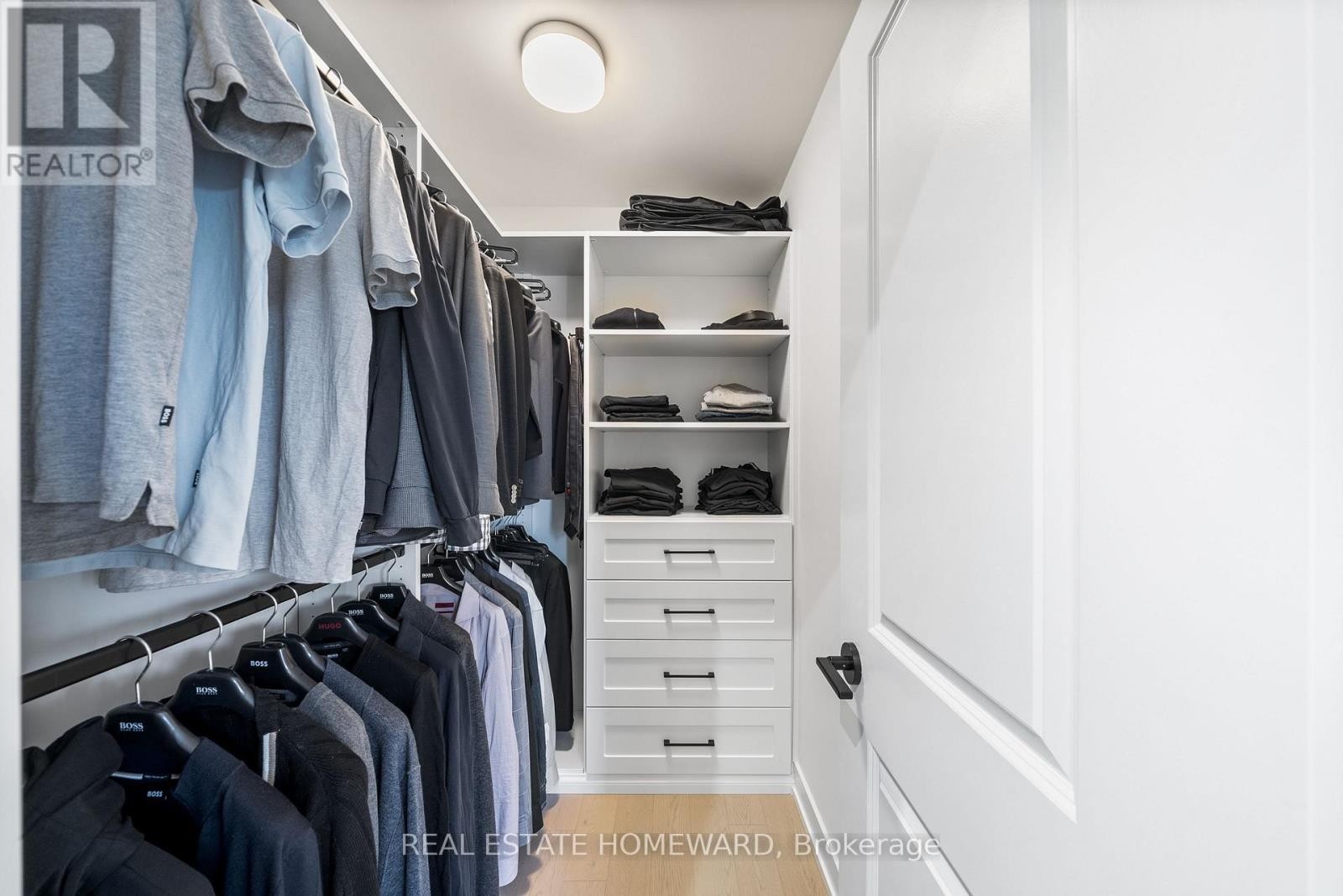 












1344 GULL CROSSING

,
Pickering (Bay Ridges),




Ontario
L1W0B7

