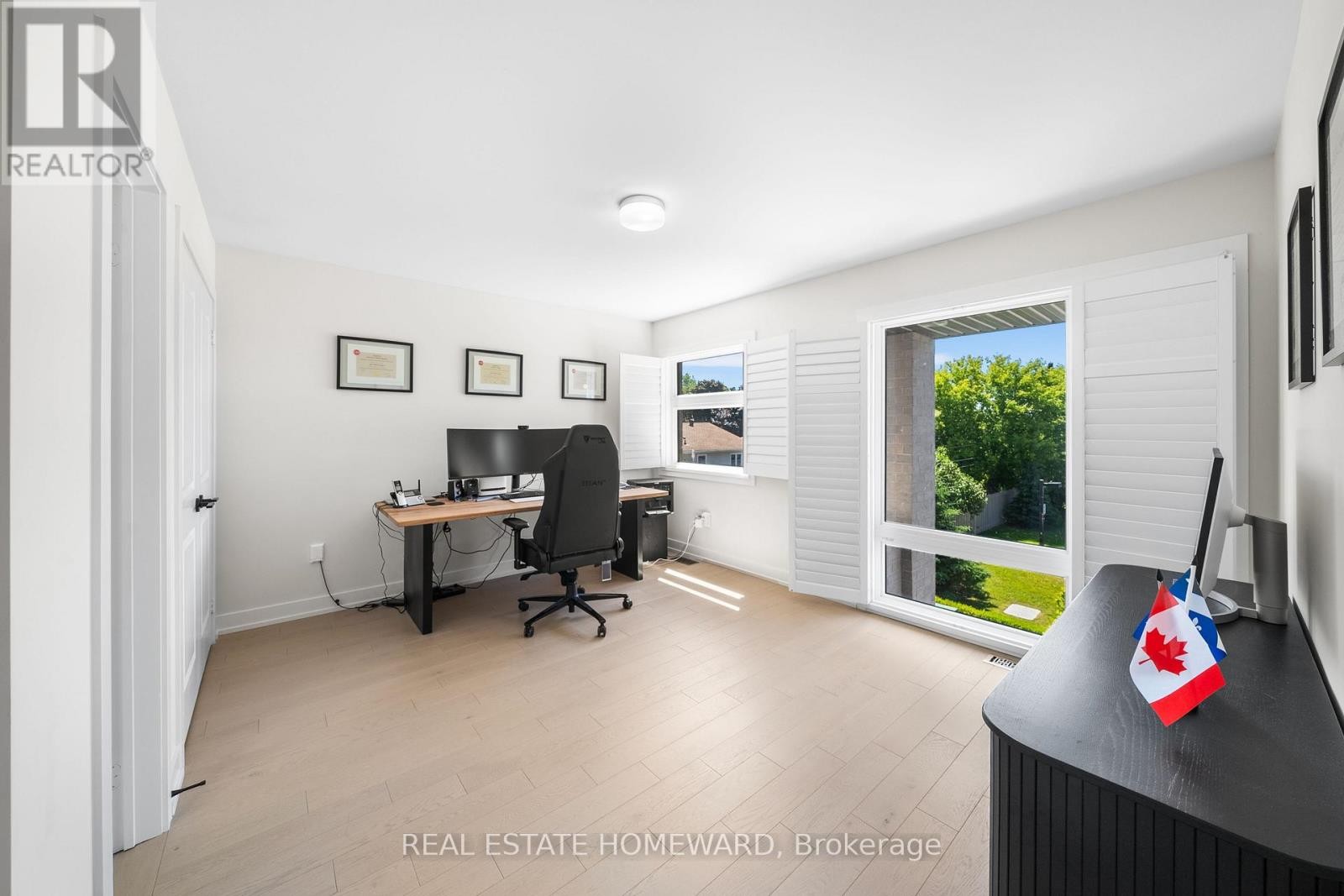 












1344 GULL CROSSING

,
Pickering (Bay Ridges),




Ontario
L1W0B7

