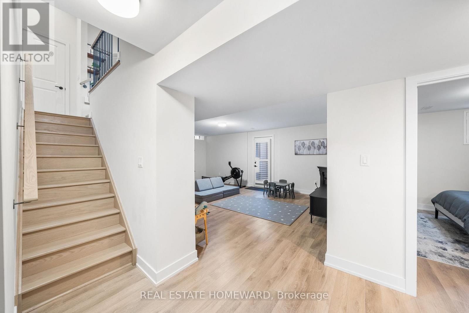 












1344 GULL CROSSING

,
Pickering (Bay Ridges),




Ontario
L1W0B7

