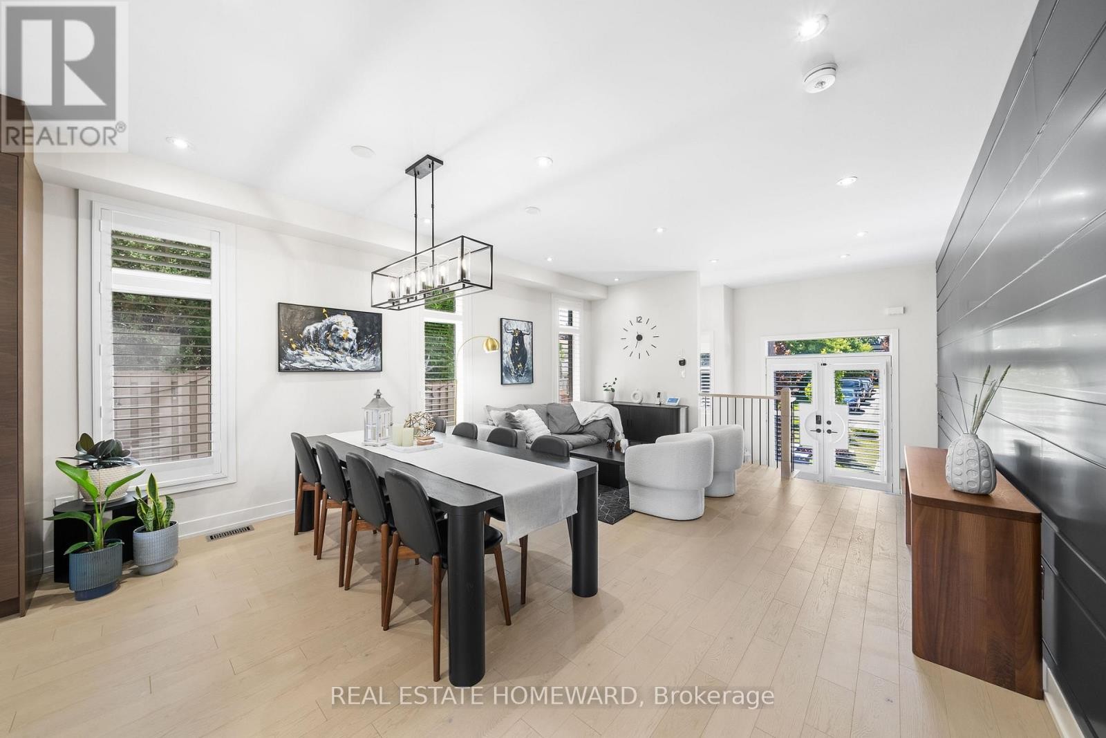 












1344 GULL CROSSING

,
Pickering (Bay Ridges),




Ontario
L1W0B7

