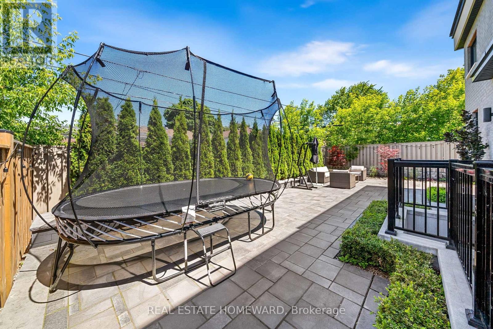 












1344 GULL CROSSING

,
Pickering (Bay Ridges),




Ontario
L1W0B7

