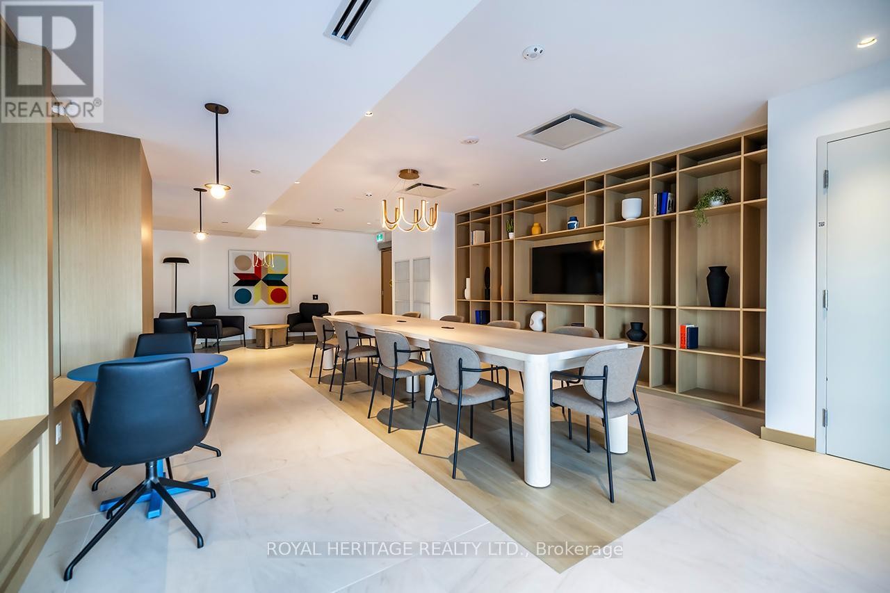 












219 - 201 BROCK STREET S

,
Whitby (Downtown Whitby),




Ontario
L1N4K2

