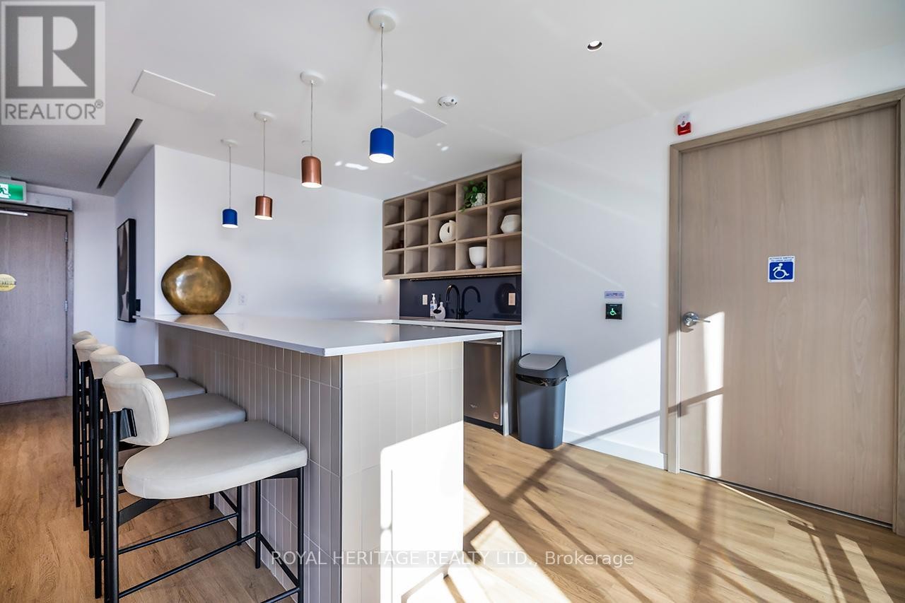 












219 - 201 BROCK STREET S

,
Whitby (Downtown Whitby),




Ontario
L1N4K2

