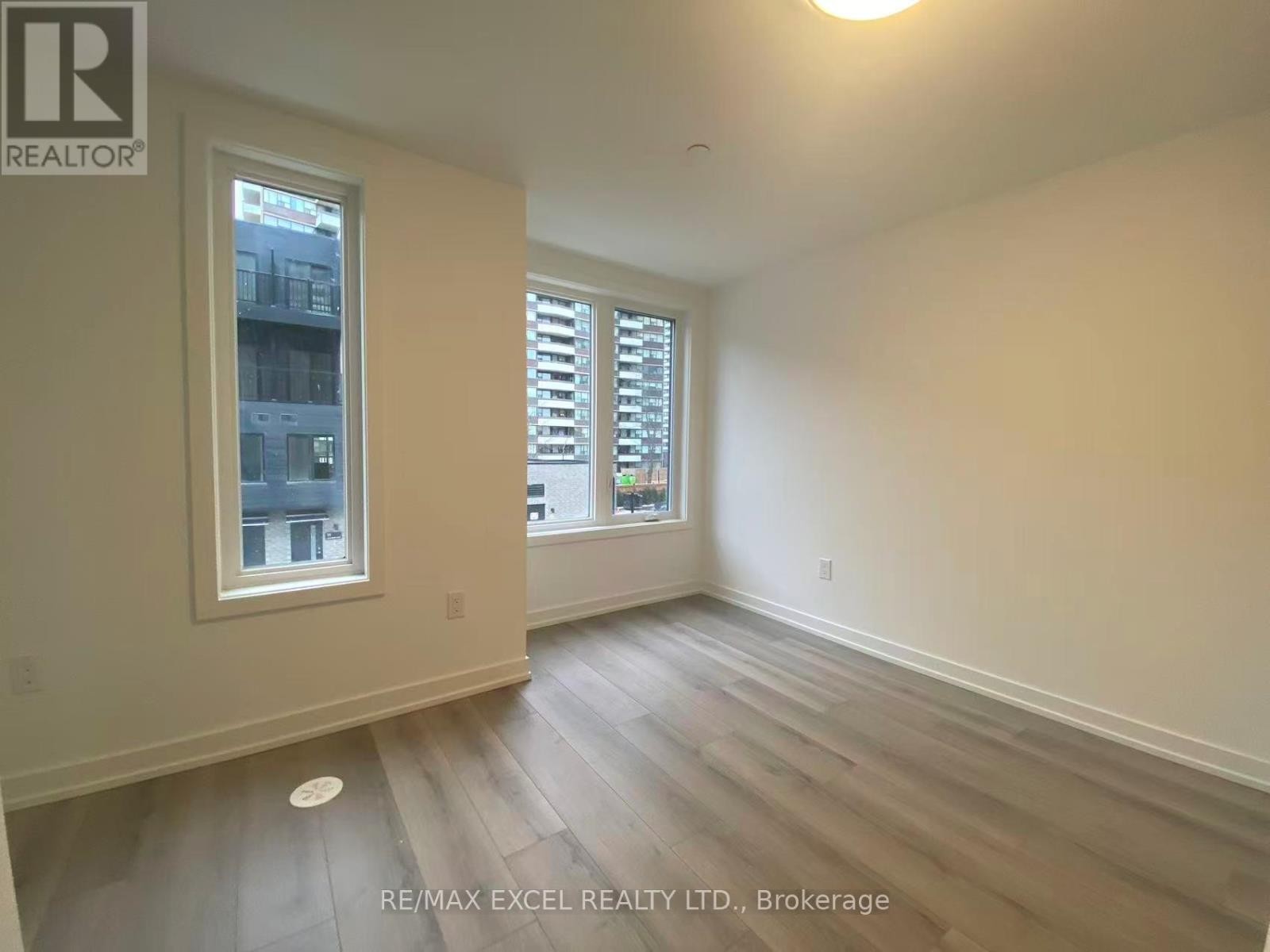 












61 - 10 CALAMINT LANE

,
Toronto (L'Amoreaux),




Ontario
M1W2H1

