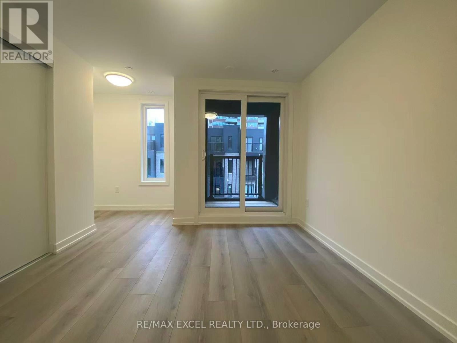 












61 - 10 CALAMINT LANE

,
Toronto (L'Amoreaux),




Ontario
M1W2H1

