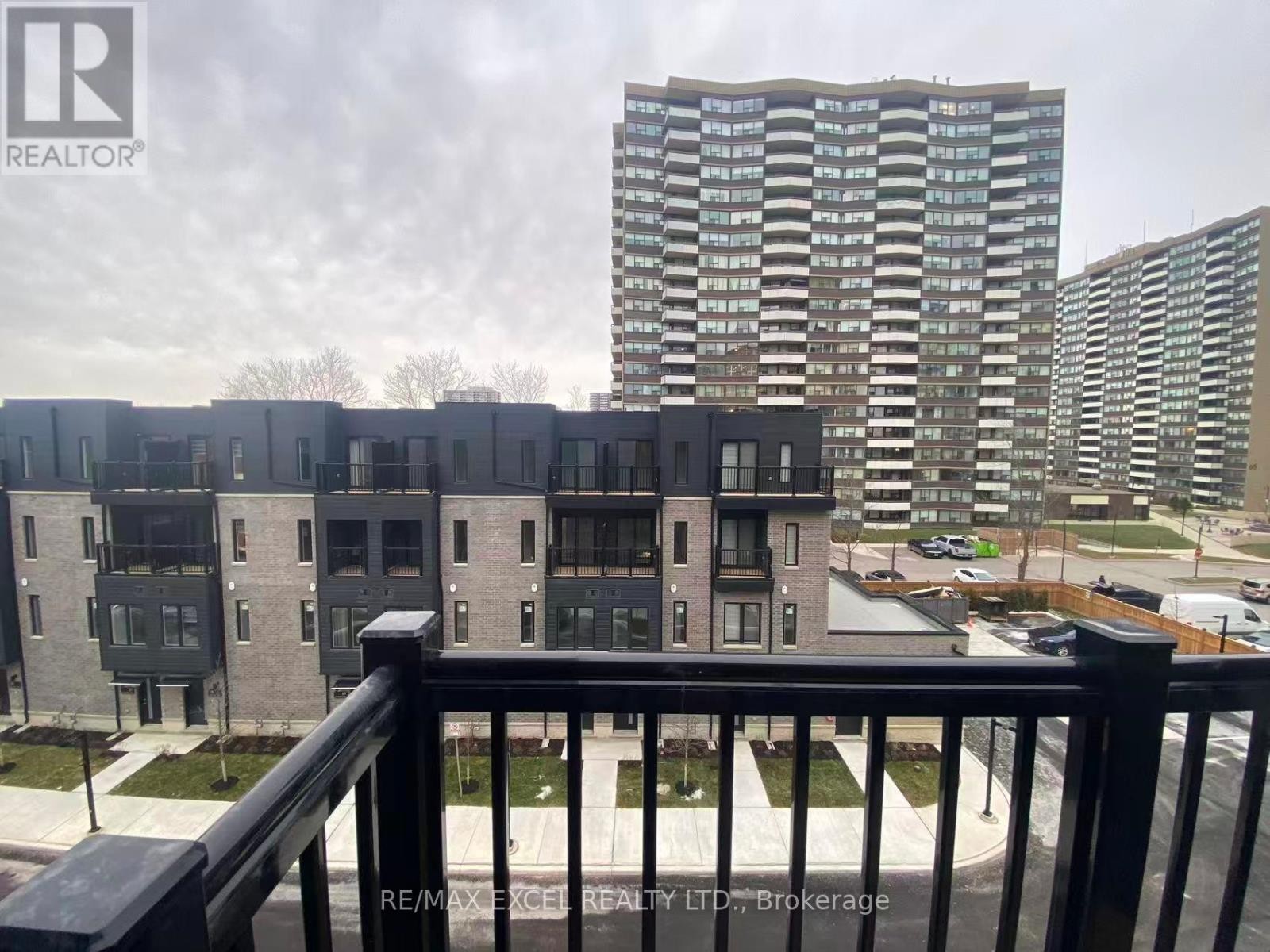












61 - 10 CALAMINT LANE

,
Toronto (L'Amoreaux),




Ontario
M1W2H1

