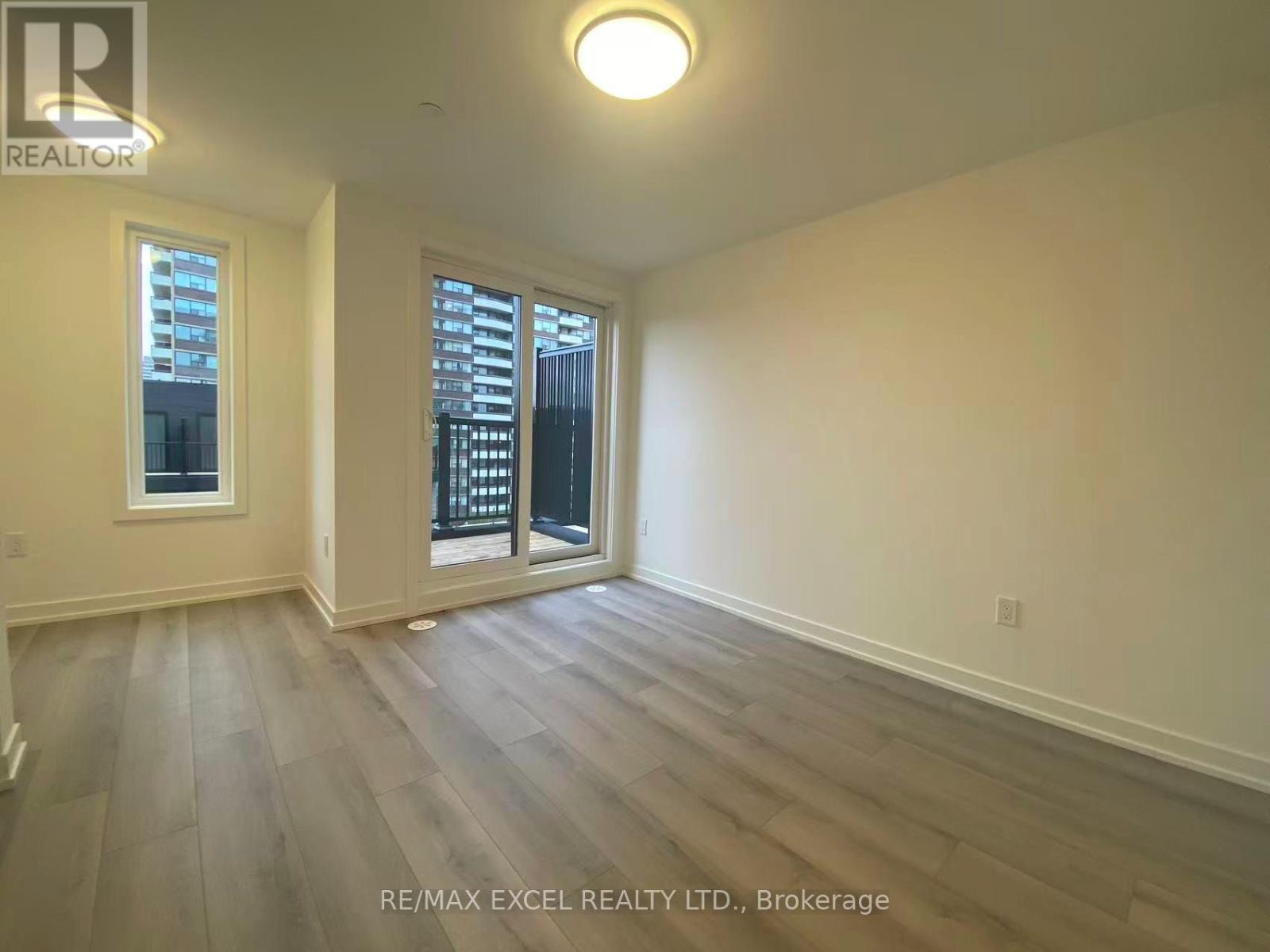 












61 - 10 CALAMINT LANE

,
Toronto (L'Amoreaux),




Ontario
M1W2H1

