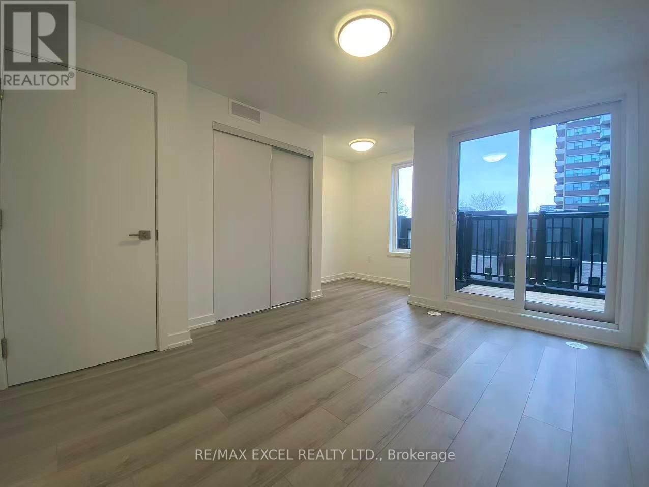 












61 - 10 CALAMINT LANE

,
Toronto (L'Amoreaux),




Ontario
M1W2H1

