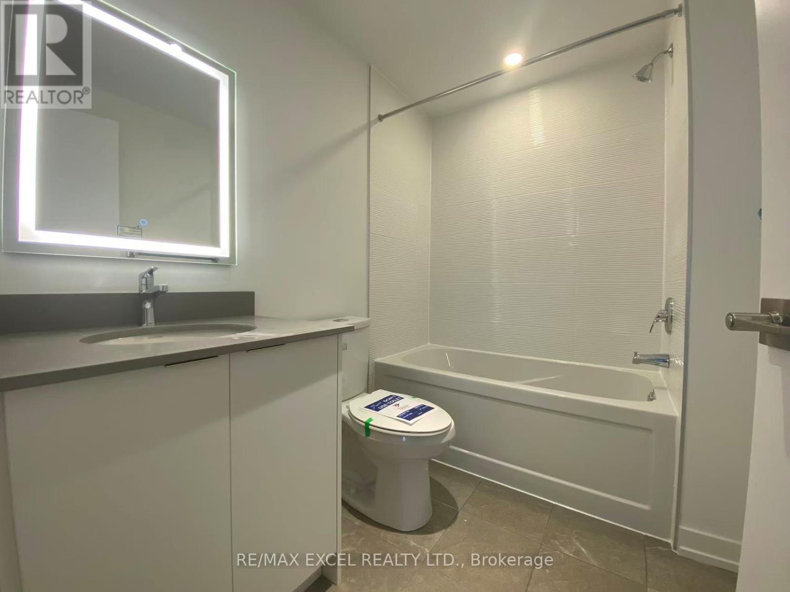 












61 - 10 CALAMINT LANE

,
Toronto (L'Amoreaux),




Ontario
M1W2H1

