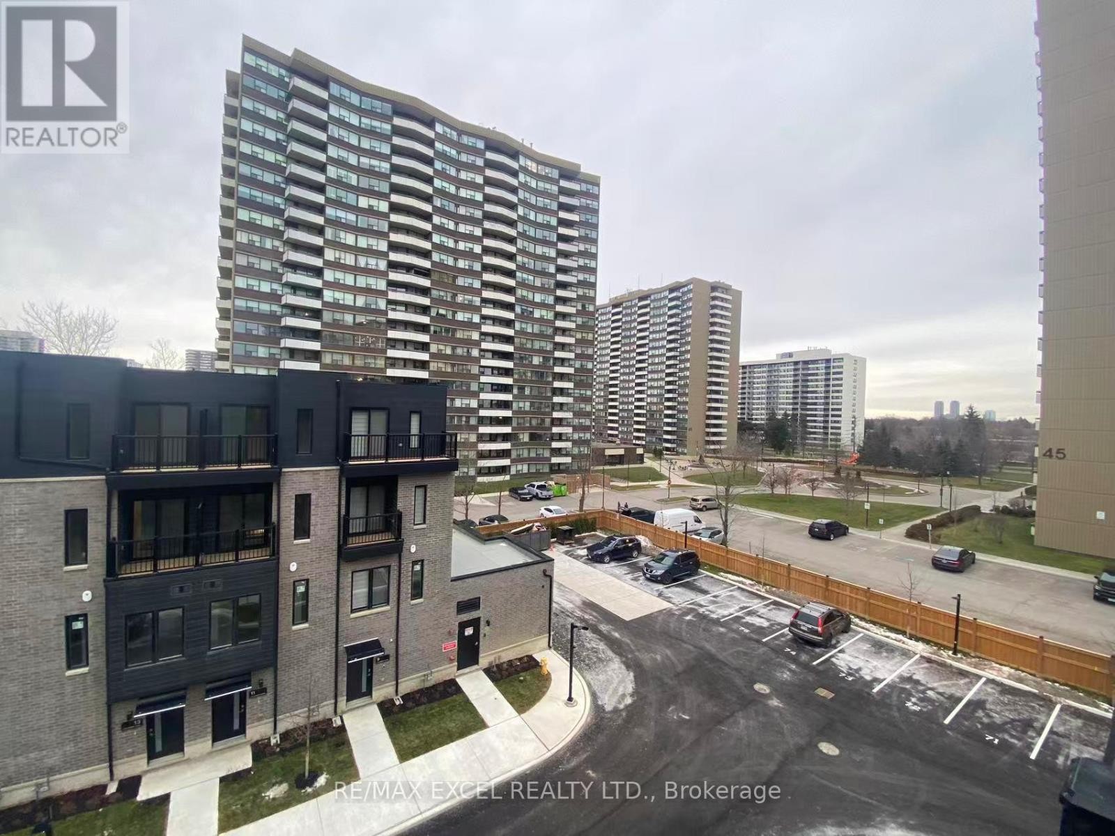 












61 - 10 CALAMINT LANE

,
Toronto (L'Amoreaux),




Ontario
M1W2H1

