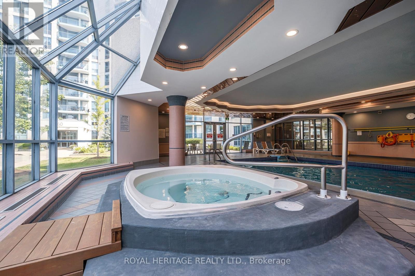 












901 - 360 WATSON STREET W

,
Whitby (Port Whitby),




Ontario
L1N9G2

