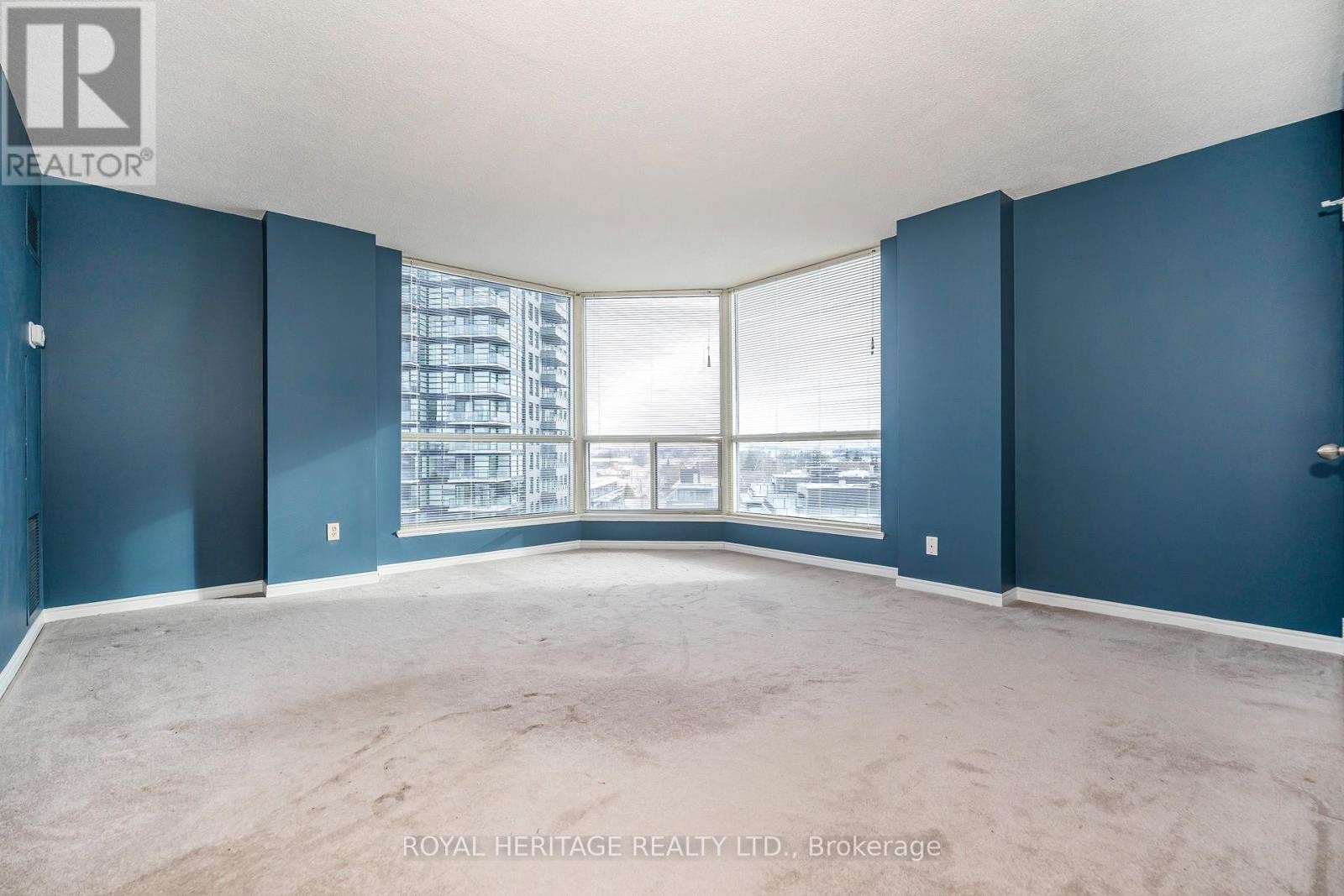 












901 - 360 WATSON STREET W

,
Whitby (Port Whitby),




Ontario
L1N9G2

