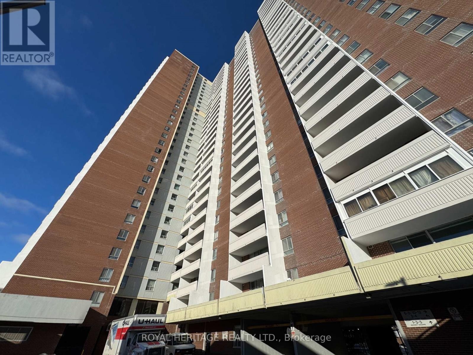 












1719 - 1 MASSEY SQUARE

,
Toronto (Crescent Town),




Ontario
M4C5L4

