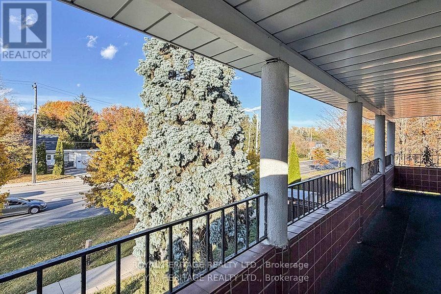 












47 CHERRYHILL AVENUE

,
Toronto (Centennial Scarborough),




Ontario
M1C1W9

