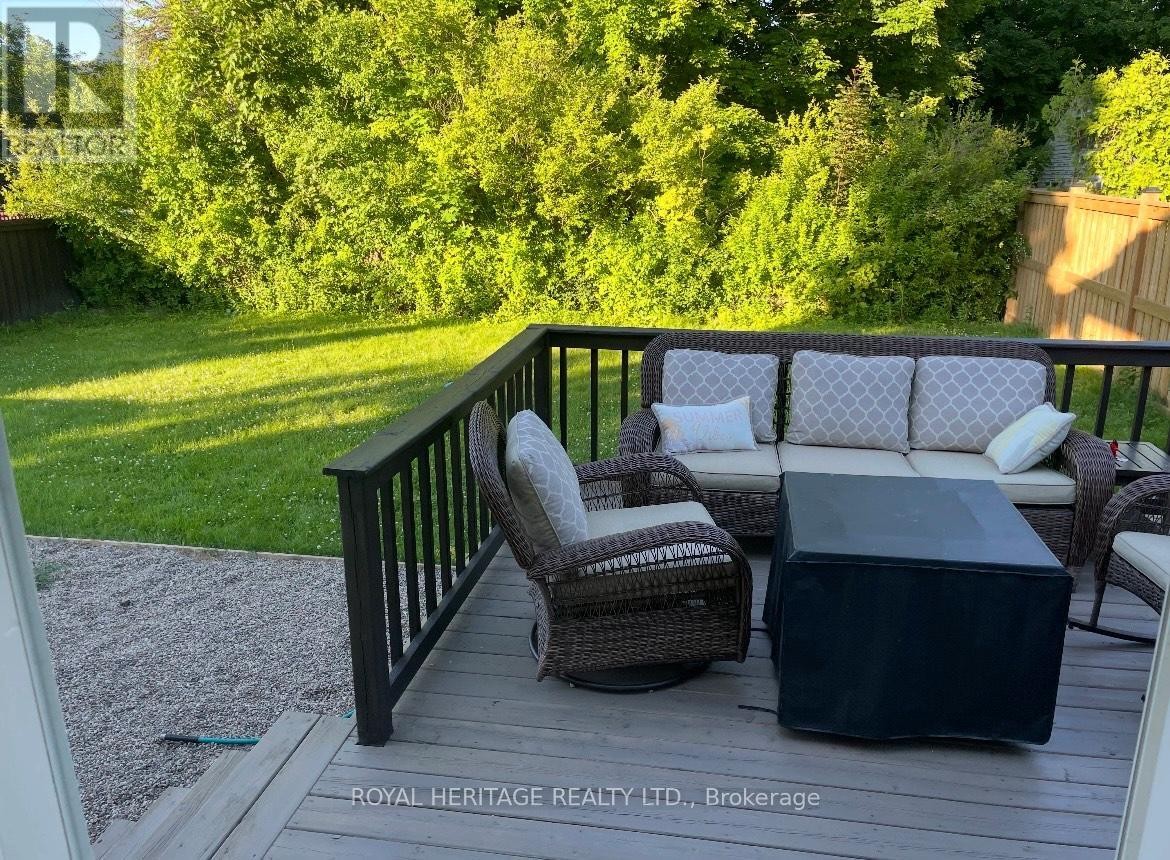 












47 CHERRYHILL AVENUE

,
Toronto (Centennial Scarborough),




Ontario
M1C1W9

