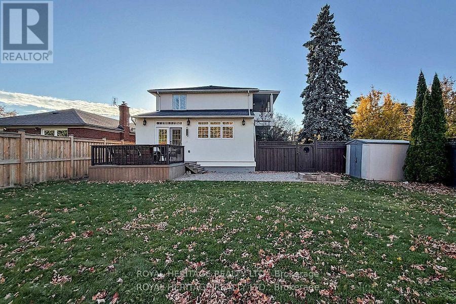 












47 CHERRYHILL AVENUE

,
Toronto (Centennial Scarborough),




Ontario
M1C1W9

