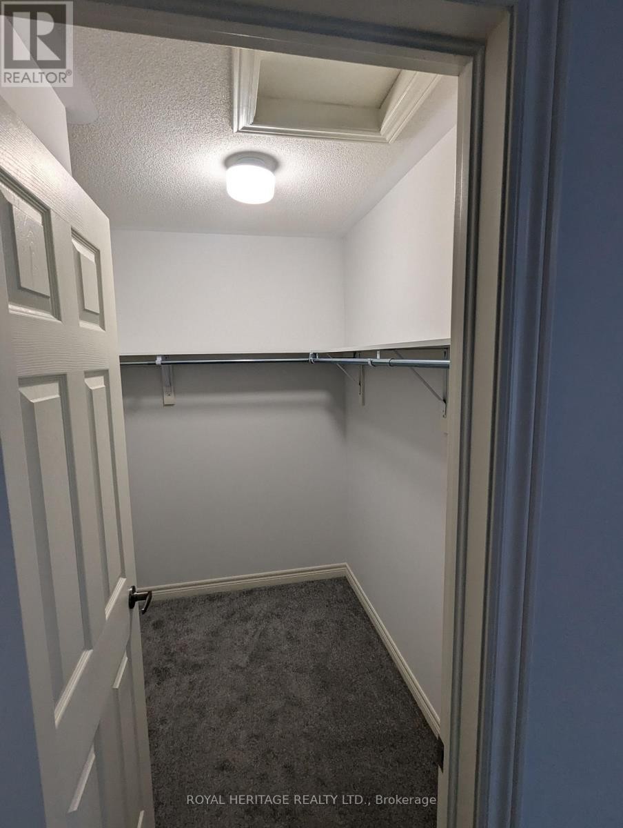 












676 FLEETWOOD DRIVE

,
Oshawa (Eastdale),




Ontario
L1K1A4

