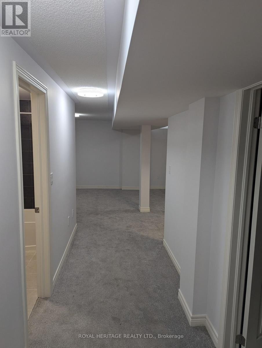 












676 FLEETWOOD DRIVE

,
Oshawa (Eastdale),




Ontario
L1K1A4

