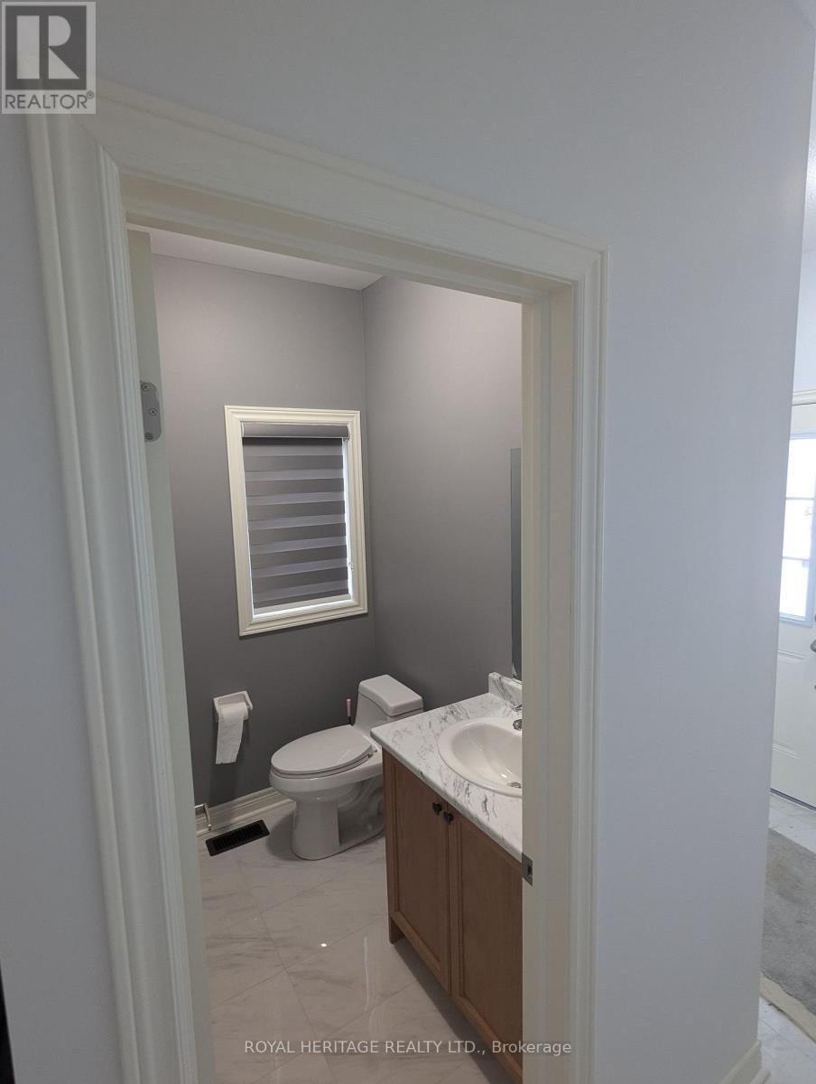 












676 FLEETWOOD DRIVE

,
Oshawa (Eastdale),




Ontario
L1K1A4

