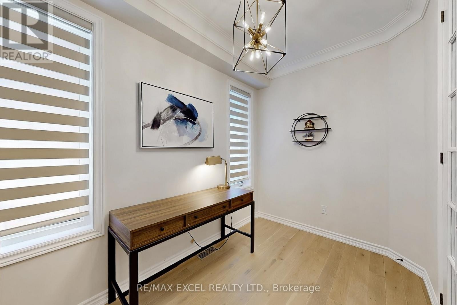 












70 SWORDFISH DRIVE

,
Whitby (Lynde Creek),




Ontario
L1P0K5

