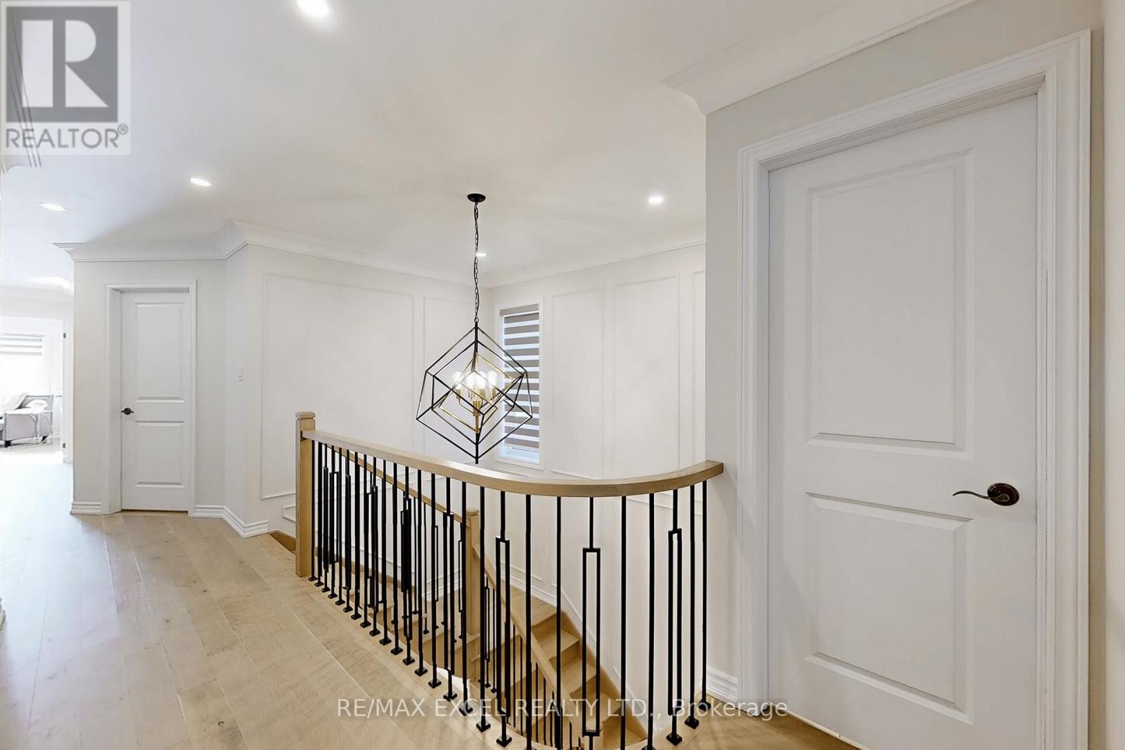 












70 SWORDFISH DRIVE

,
Whitby (Lynde Creek),




Ontario
L1P0K5

