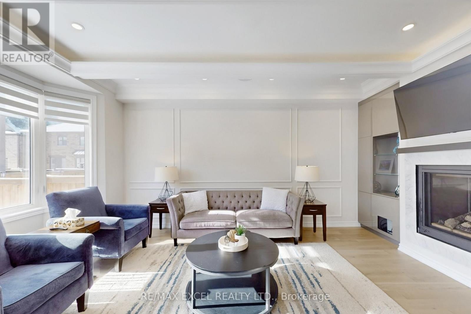 












70 SWORDFISH DRIVE

,
Whitby (Lynde Creek),




Ontario
L1P0K5

