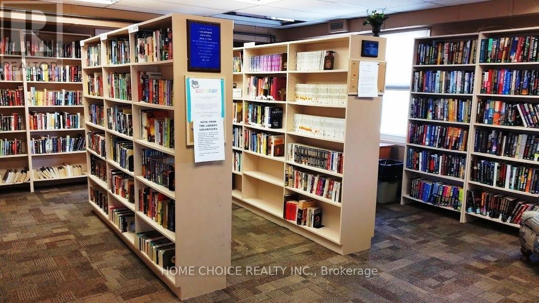 












87 BLUFFS ROAD

,
Clarington (Newcastle),




Ontario
L1B1B9

