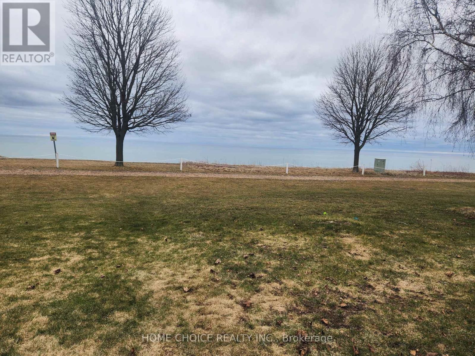 












87 BLUFFS ROAD

,
Clarington (Newcastle),




Ontario
L1B1B9

