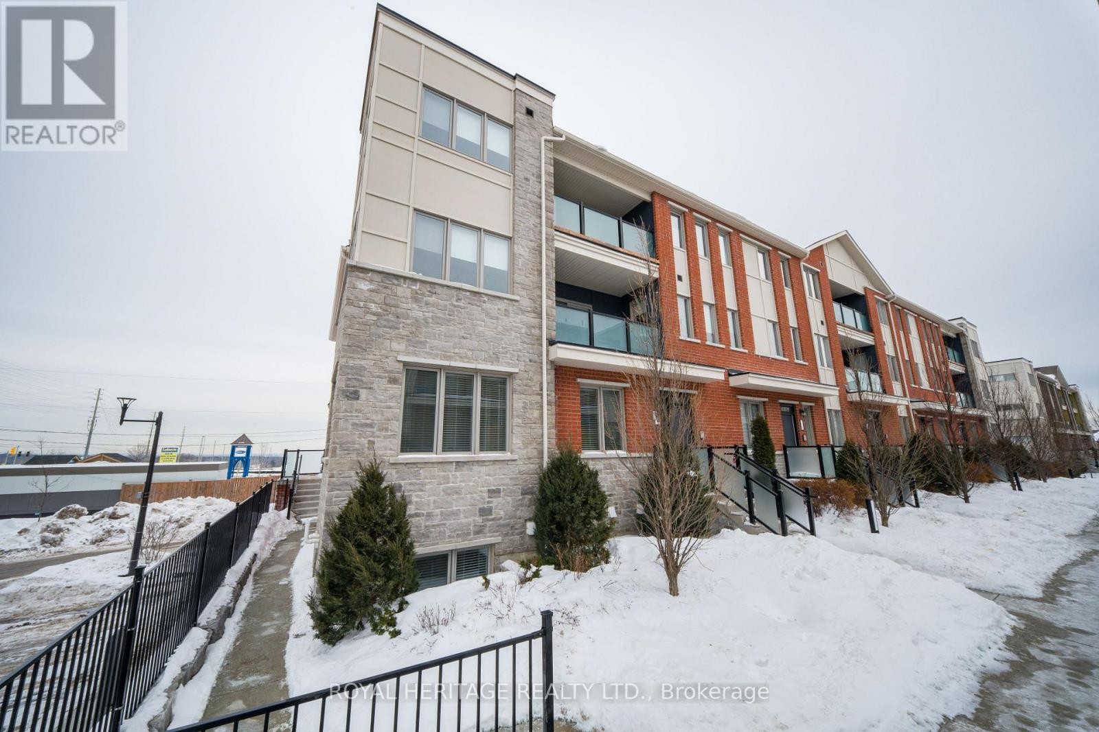 












512 - 1148 DRAGONFLY AVENUE

,
Pickering,




Ontario
L1X0H5

