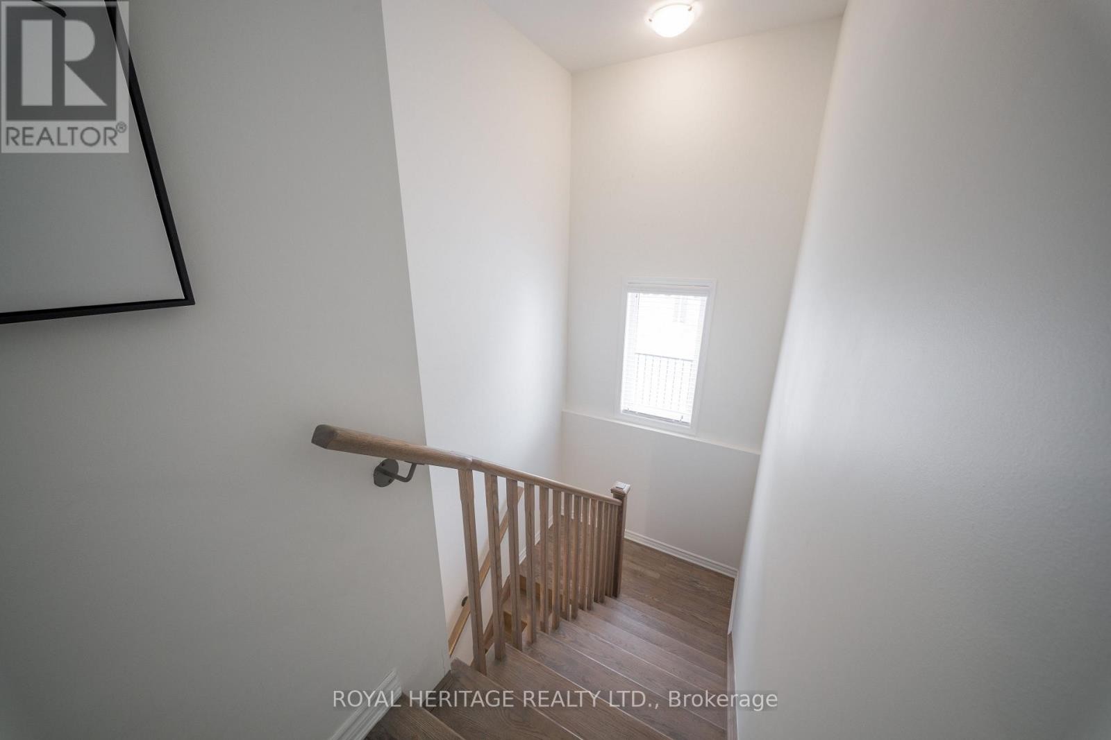 












512 - 1148 DRAGONFLY AVENUE

,
Pickering,




Ontario
L1X0H5

