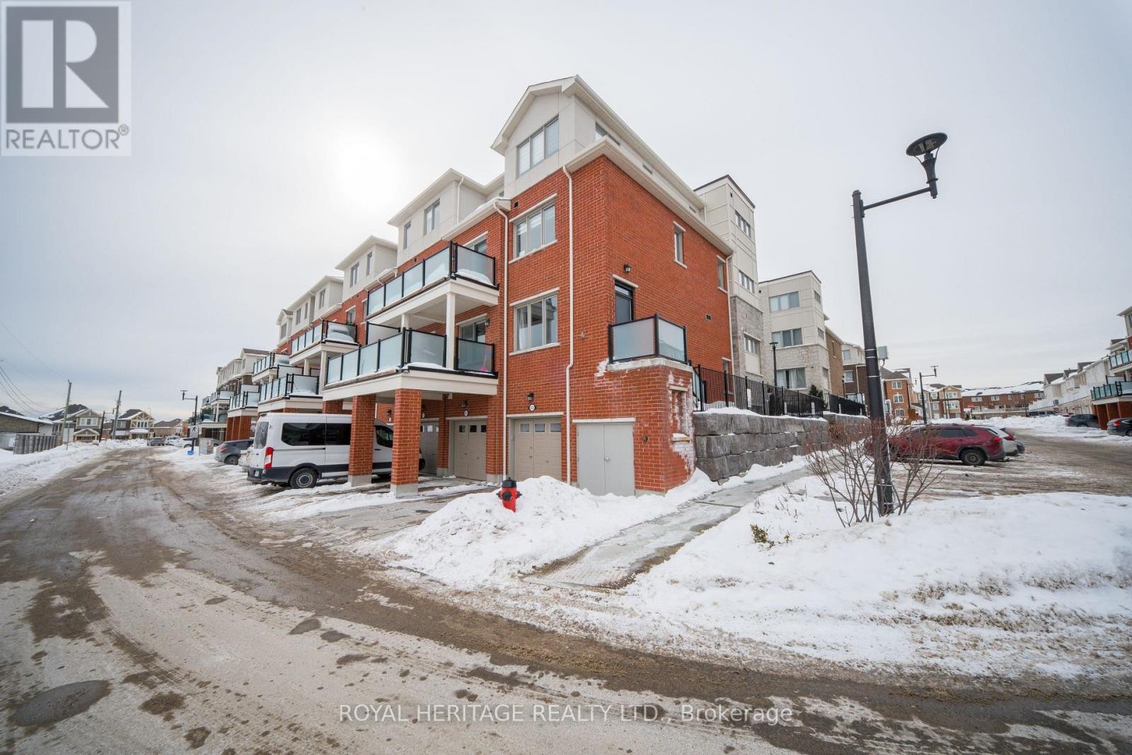 












512 - 1148 DRAGONFLY AVENUE

,
Pickering,




Ontario
L1X0H5

