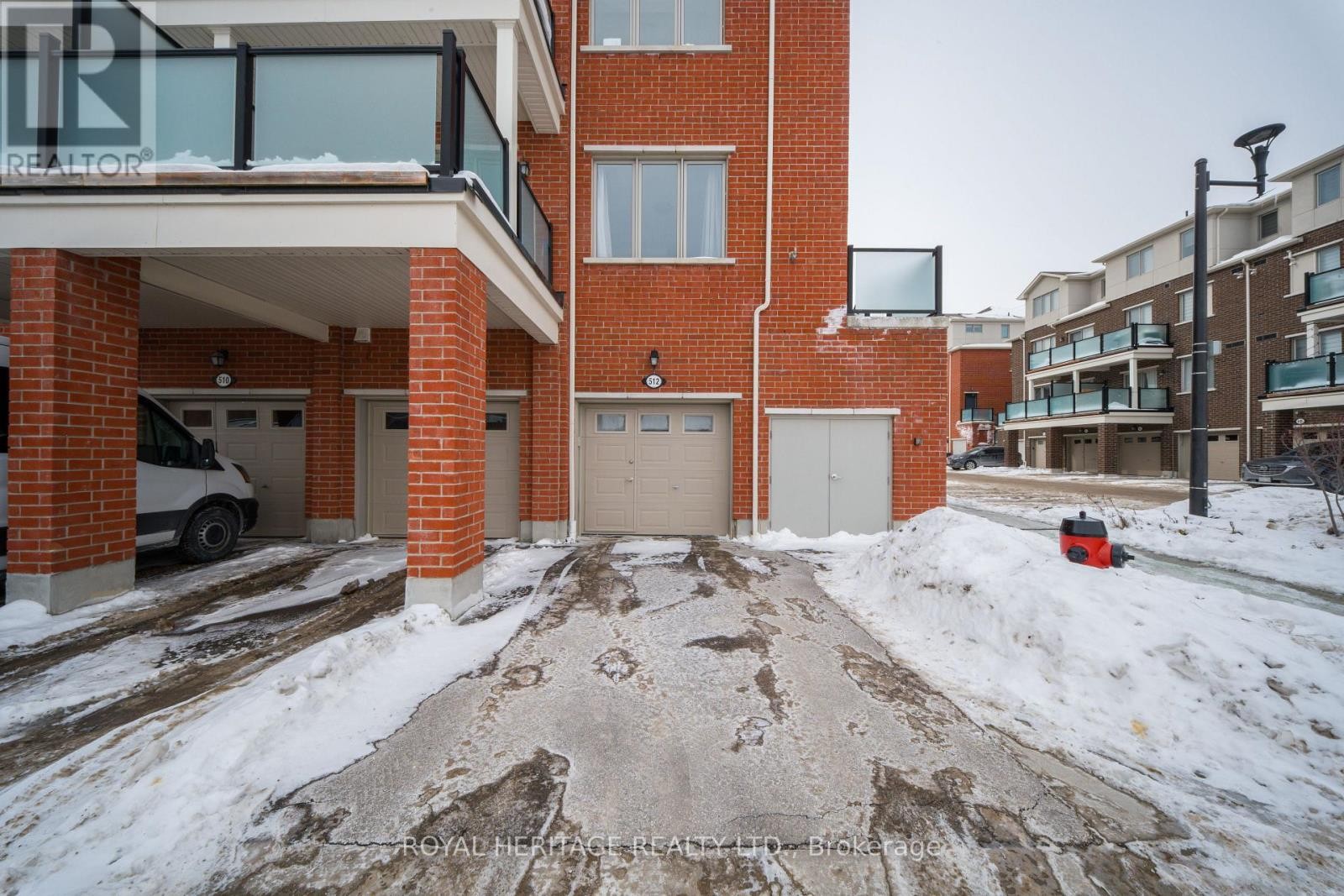 












512 - 1148 DRAGONFLY AVENUE

,
Pickering,




Ontario
L1X0H5

