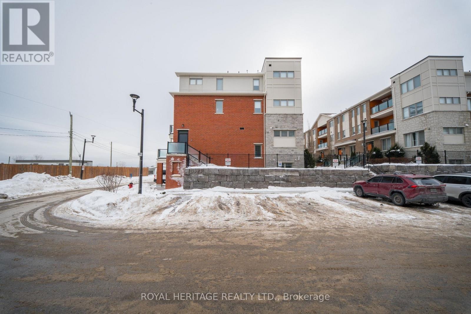 












512 - 1148 DRAGONFLY AVENUE

,
Pickering,




Ontario
L1X0H5

