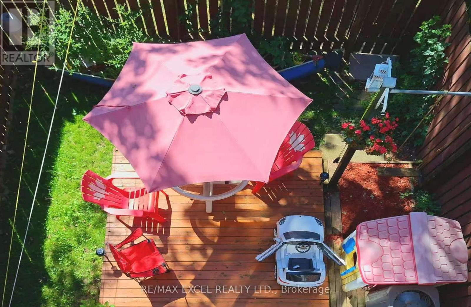 












1 - 20 CROCKAMHILL DRIVE

,
Toronto (Agincourt North),




Ontario
M1S3H1

