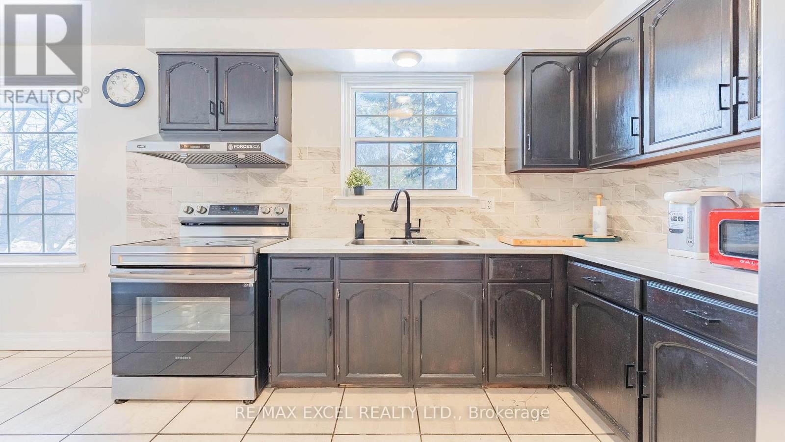 












1 - 20 CROCKAMHILL DRIVE

,
Toronto (Agincourt North),




Ontario
M1S3H1

