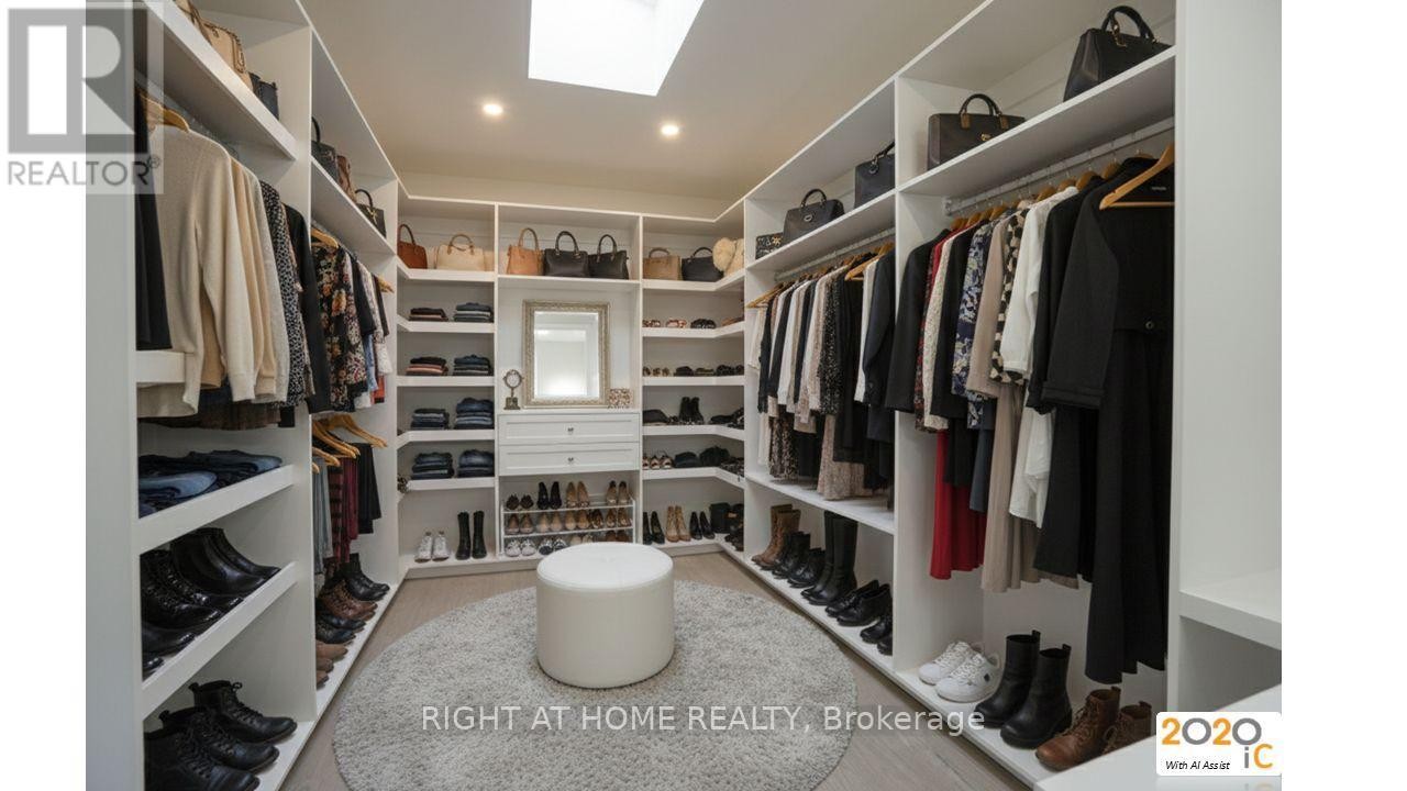 












1988 ROYAL ROAD

,
Pickering (Village East),




Ontario
L1V1Y2

