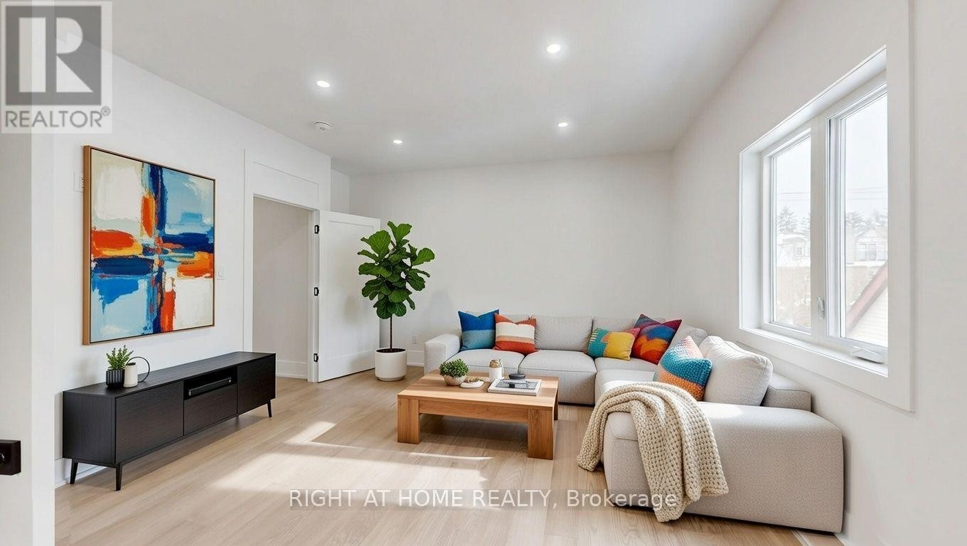 












1988 ROYAL ROAD

,
Pickering (Village East),




Ontario
L1V1Y2

