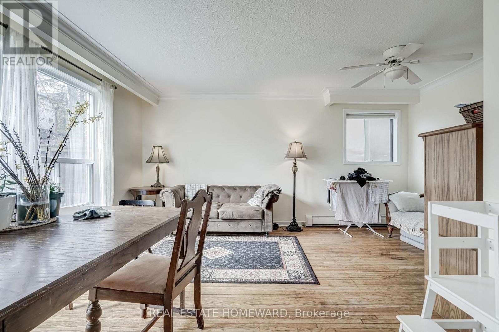 












176/178 BALSAM AVENUE

,
Toronto (The Beaches),




Ontario
M4E3C1

