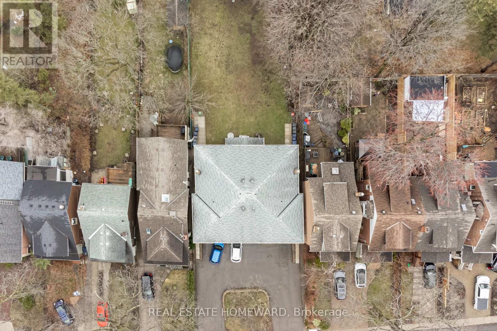 












176/178 BALSAM AVENUE

,
Toronto (The Beaches),




Ontario
M4E3C1

