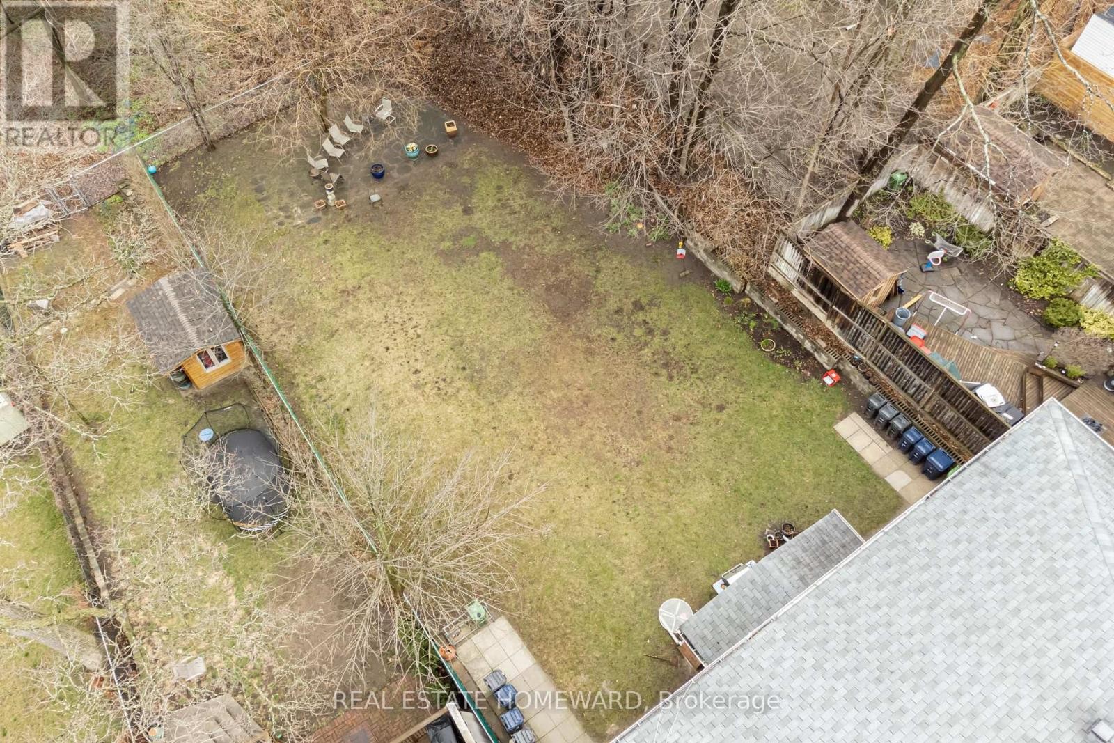 












176/178 BALSAM AVENUE

,
Toronto (The Beaches),




Ontario
M4E3C1

